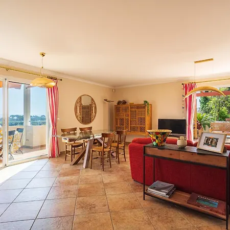 Apartament Domaine De La Luquette-2 By Interhome Hyères
